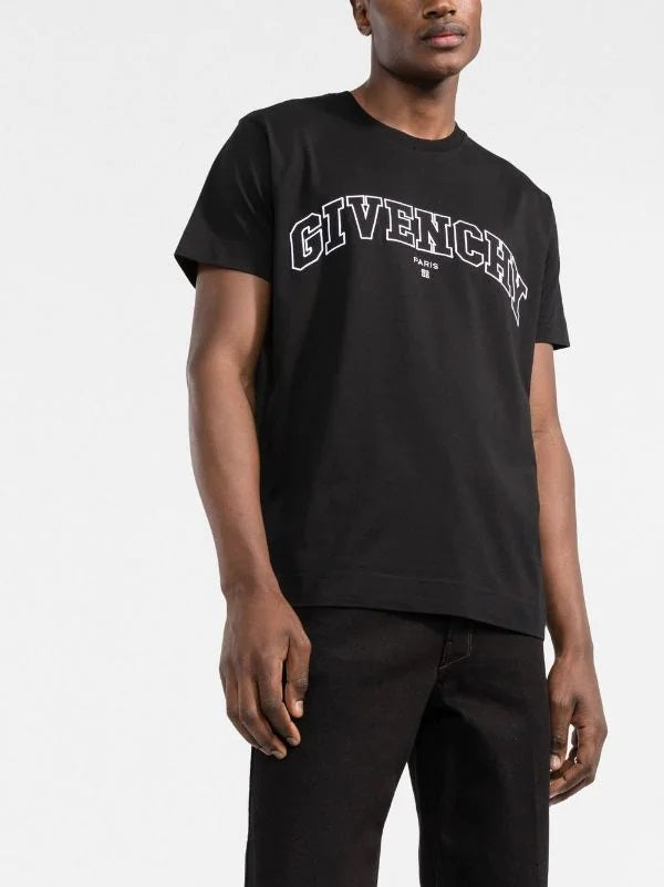 GVCH black college embroidery t-shirt - Styledistrict